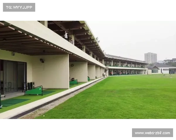 华美麓湖城市中心球场精准度挑战赛开启职业球员巅峰对决 华美麓湖城市中心球场精准度挑战赛开启职业球员巅峰对决